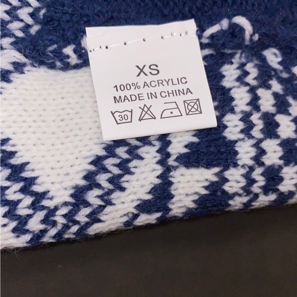 NWT pupteck Dog Christmas Reversible Sweater - Picture 5 of 7